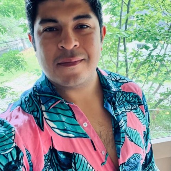 Meet your Posher, Alonso - Picture 1 of 1